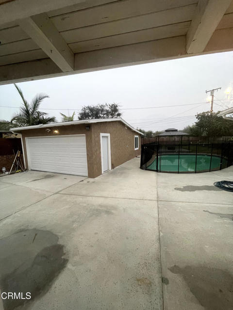 Building Photo - 5741 E 23rd St