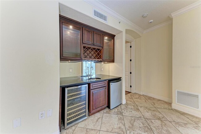 Building Photo - 5200 Manorwood Dr