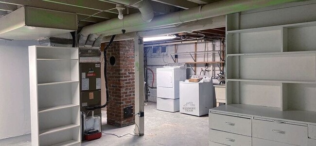 Building Photo - 1426 Marshall Ave