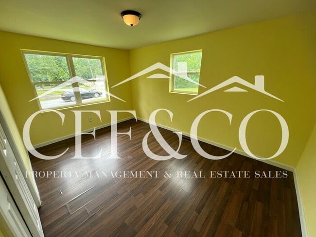 Building Photo - For Rent – 3 Bedroom, 1 Bathroom All-Elect...