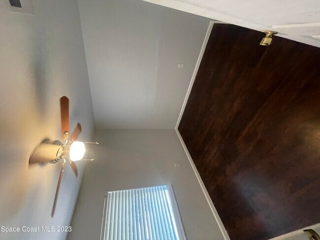 Building Photo - 146 Richardson St SE