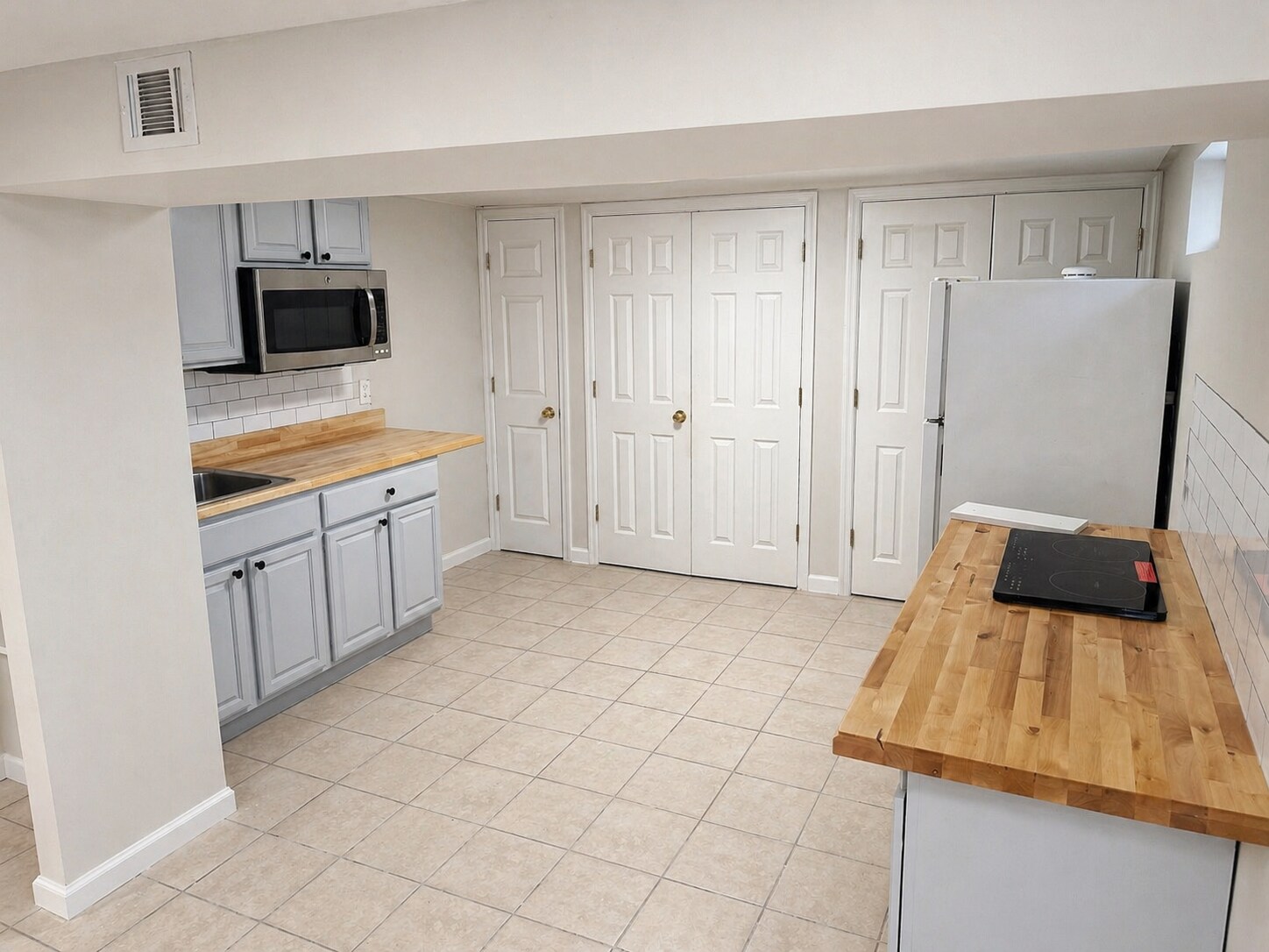 Building Photo - 3381 Horsehead S