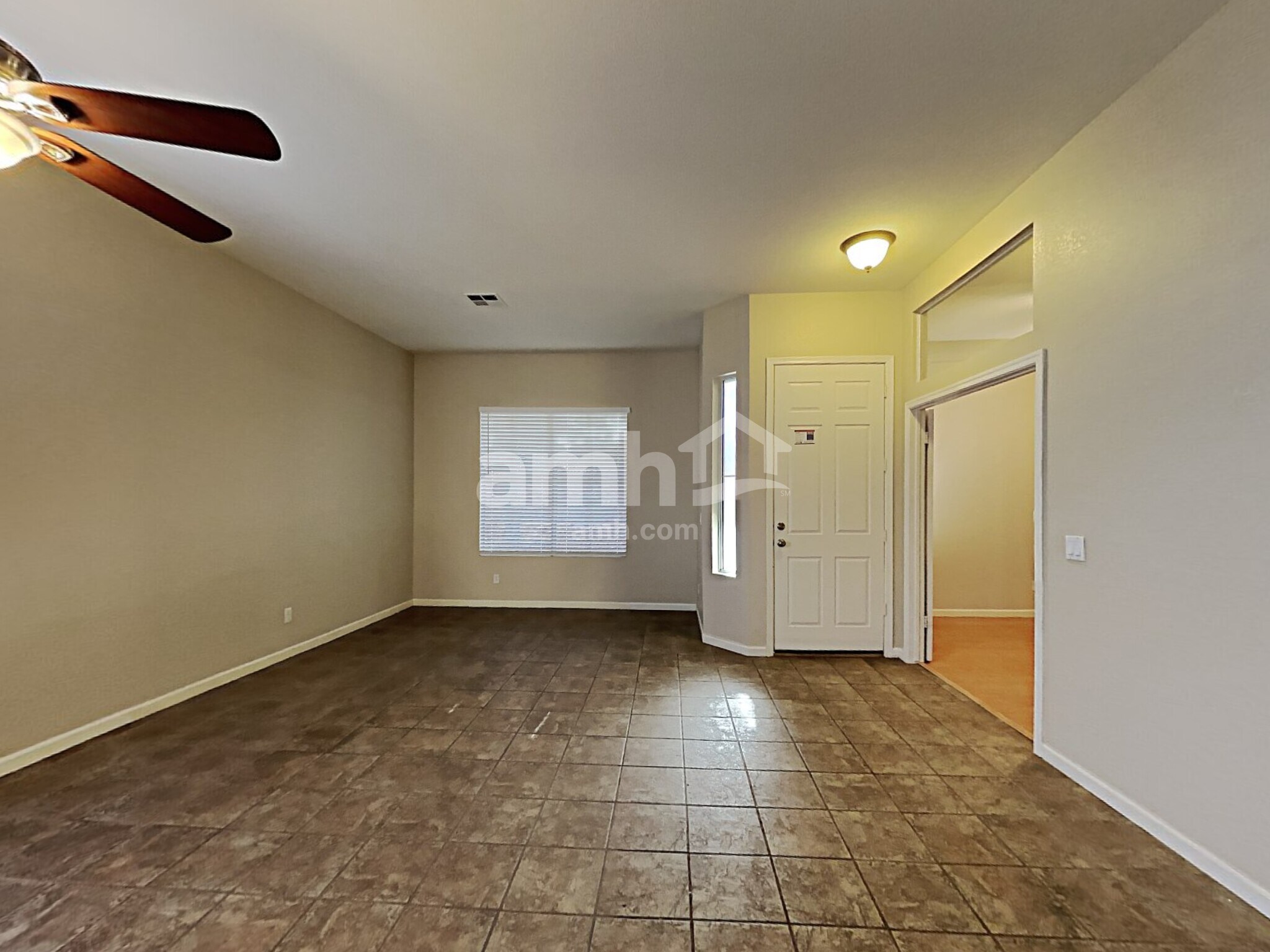 Building Photo - 15810 W Durango St