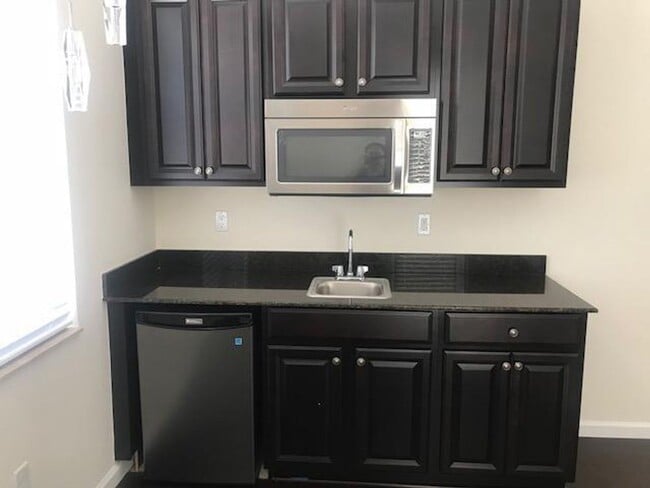 Building Photo - 4920 NW 15th Ave