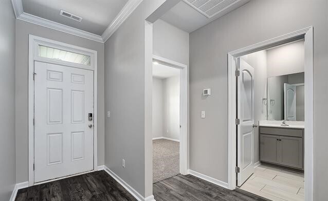 Building Photo - 111 River Haven Dr