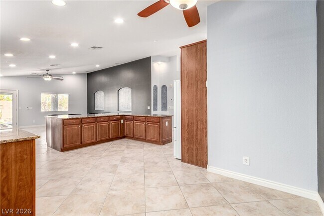 Building Photo - 3660 Toscanella Ave