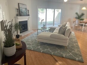 Building Photo - 1142 Monaco Dr