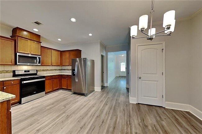 Building Photo - 5145 Roseman Trail