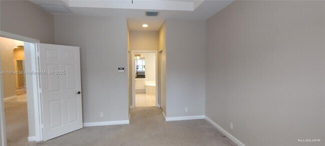 Building Photo - 8092 Driggs Hill