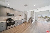 Building Photo - 1223 Hayworth Ave
