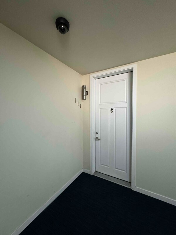 Building Photo - 336 E 1st Ave