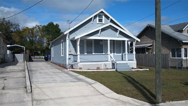 Primary Photo - 429 W Wisconsin Ave