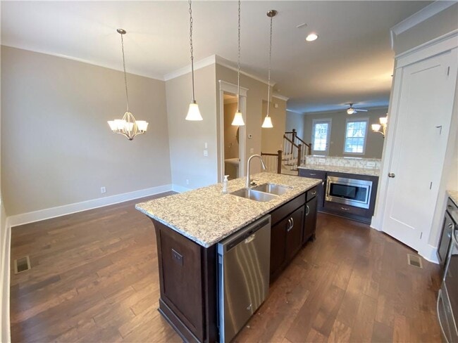 Building Photo - 2418 Gatebury Cir