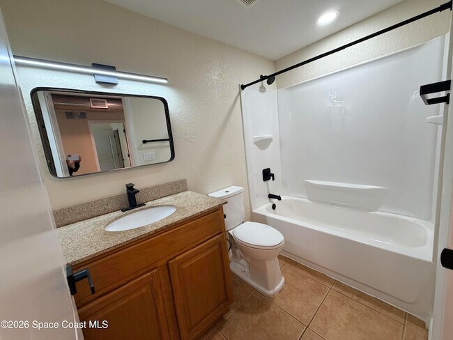 Building Photo - 1464 Guava Ave