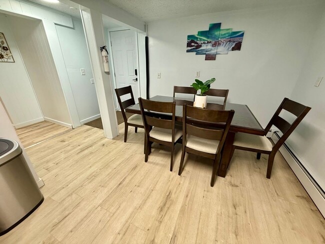 Building Photo - Eighth Ave - 760