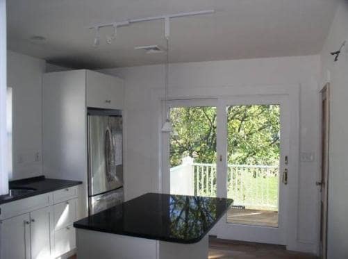 Building Photo - 3 bedroom in Somerville MA