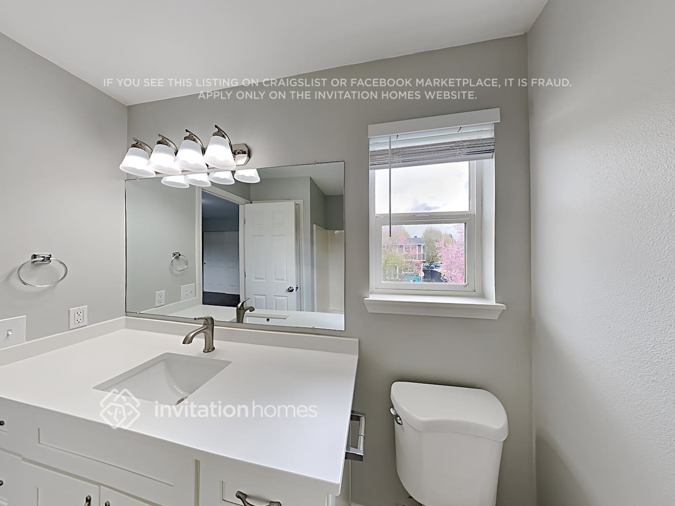 Building Photo - 15435 165th Ave SE