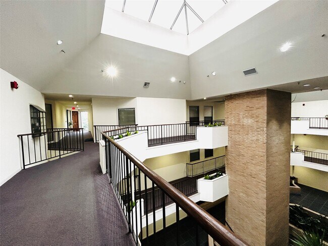 Building Photo - 5200 Weslayan St