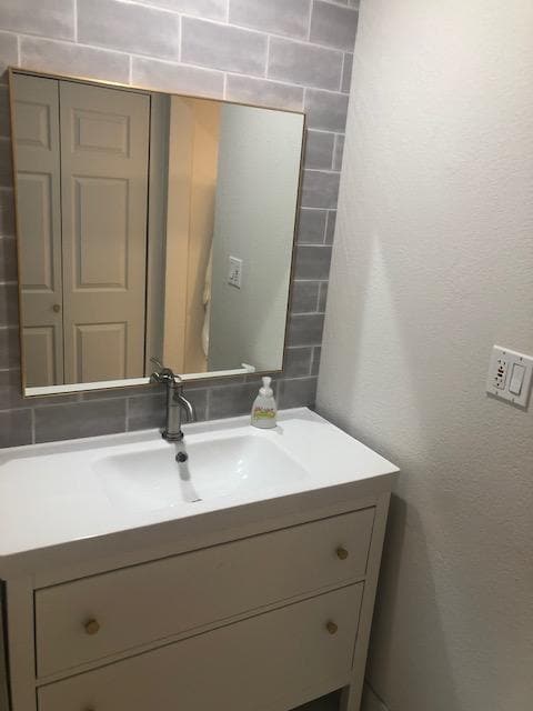 Building Photo - 7436 E Chaparral Rd