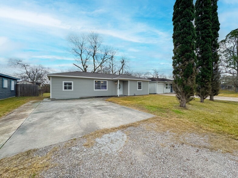 Building Photo - 1122 N Natchez Dr