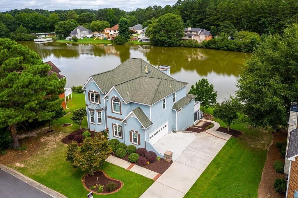 Building Photo - 225 Heritage Lake Dr