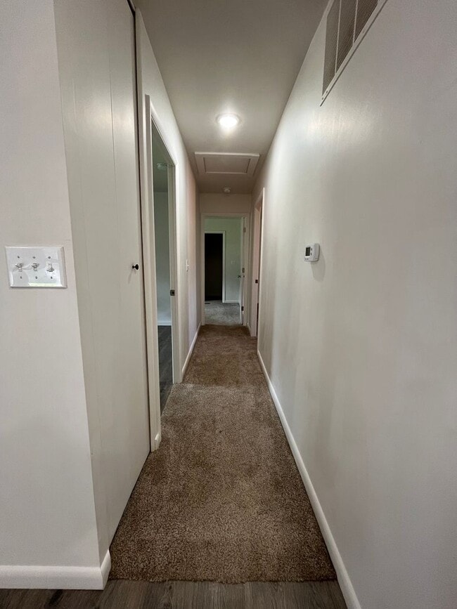 Building Photo - 3-bedroom, 2.5-bathroom HOME FOR RENT!