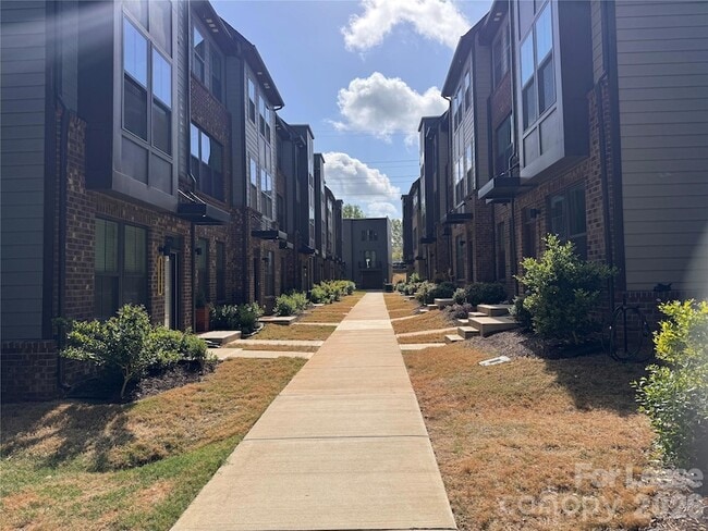 Building Photo - 3047 Terroir Ln