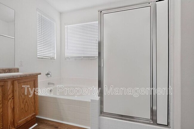 Building Photo - 10912 Dream Weaver Dr NW