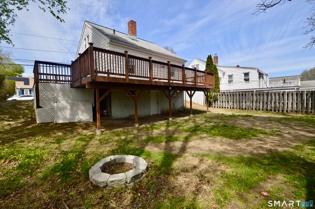 Building Photo - 314 Knowlton St