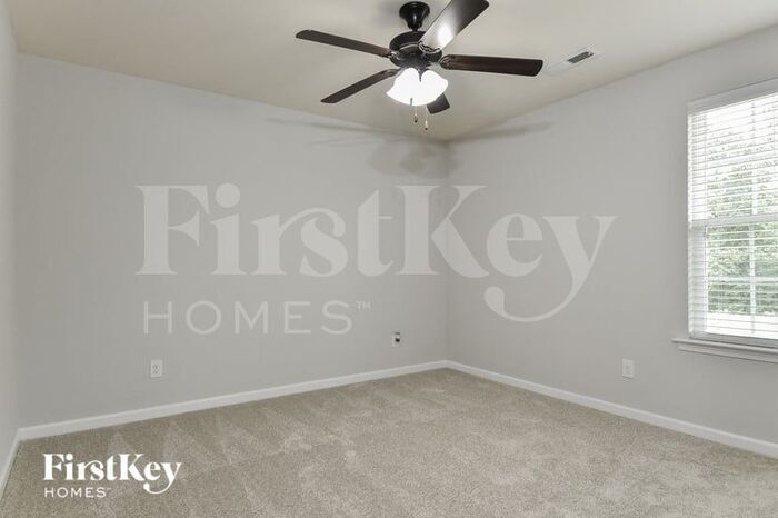 Building Photo - 4955 Longburn Ln