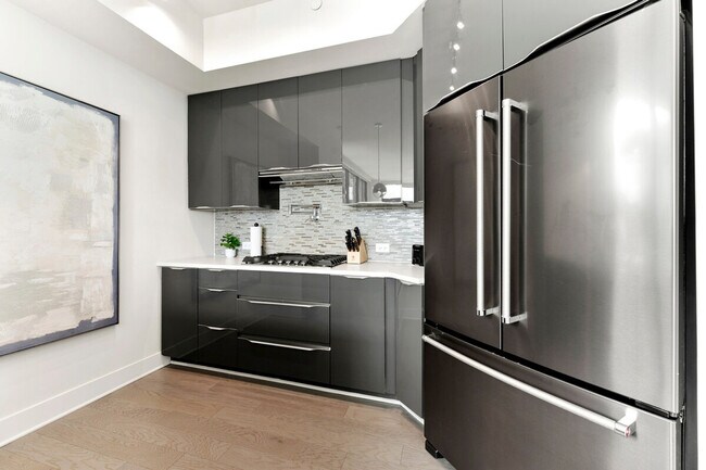 Building Photo - 1400 W Peachtree St NE