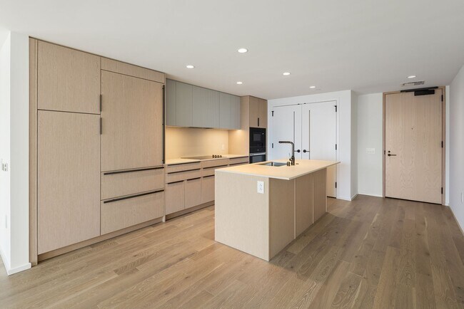 Building Photo - Modern island living at Park Ward Village #1711