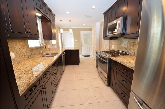 Building Photo - 4009 Nenana Dr