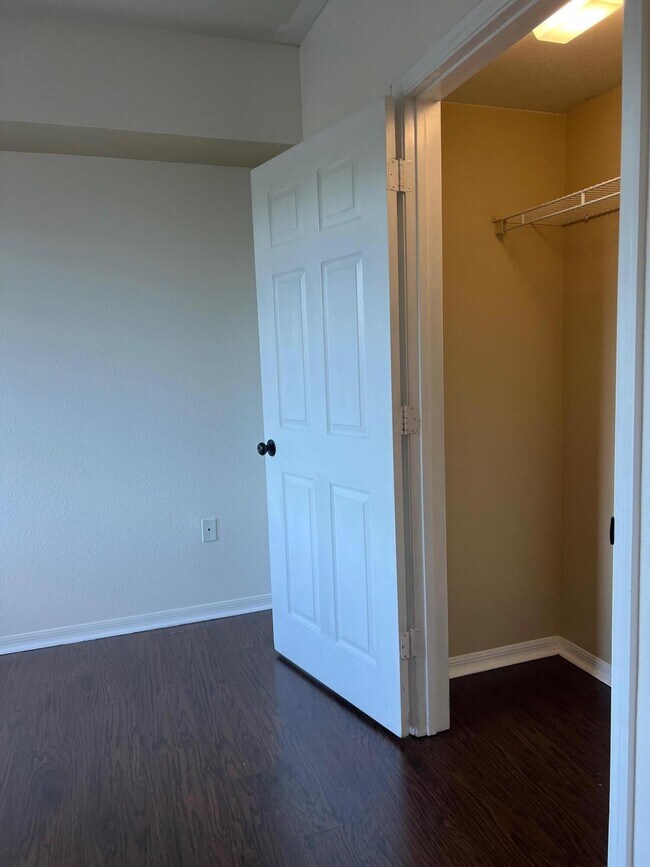 Building Photo - 6434 Emerald Dunes Dr