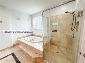 Building Photo - 1621 Diplomat Dr