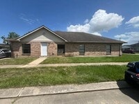 Building Photo - 3903 Juno Dr