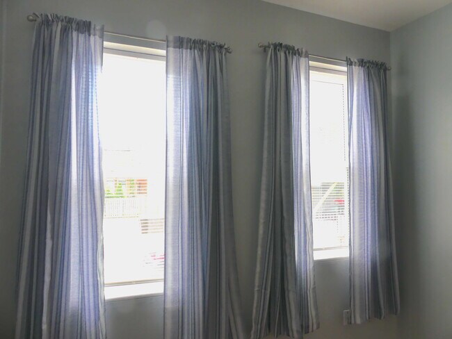 Building Photo - 1420 Menard St