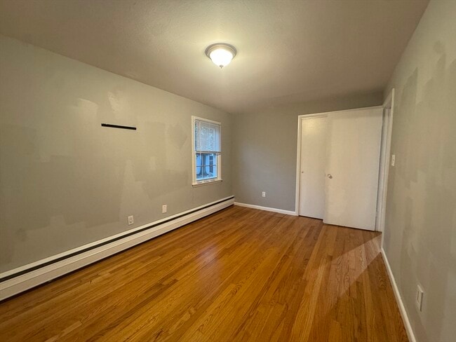 Building Photo - 25 Westmoor Rd