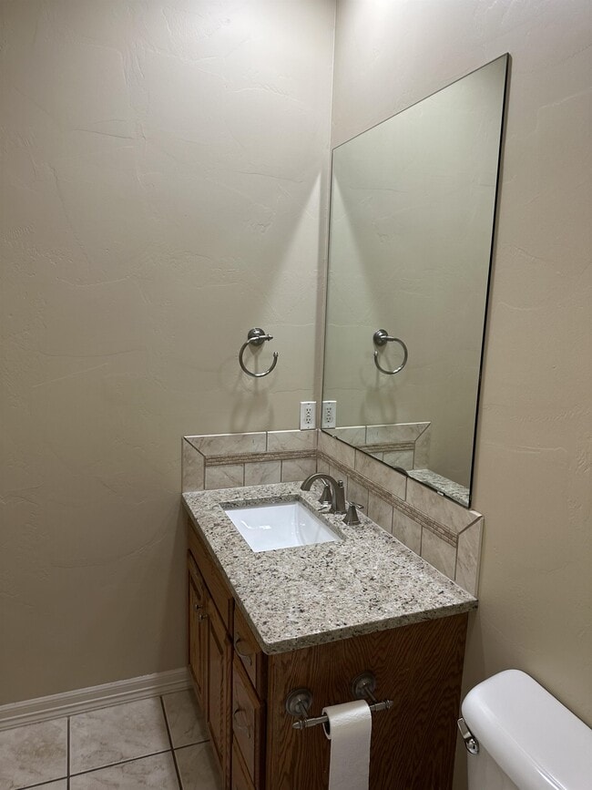 Building Photo - 4616 Alpine Pl