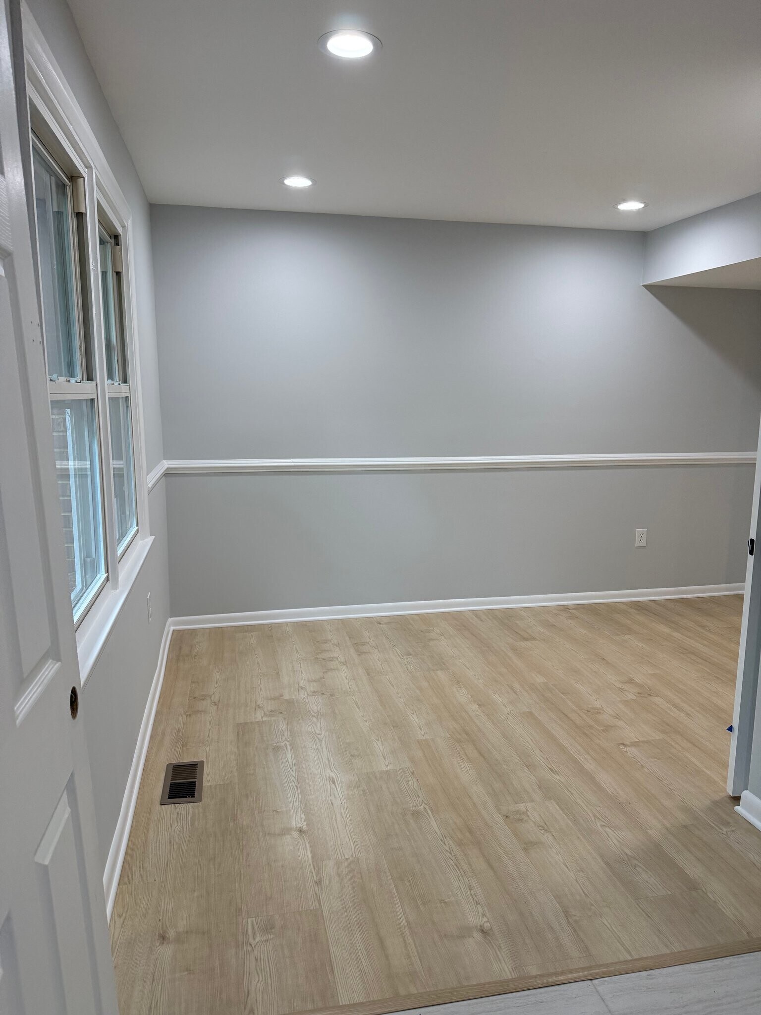 Building Photo - 8238 Imperial Dr