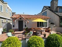 Building Photo - Larkspur Duplex