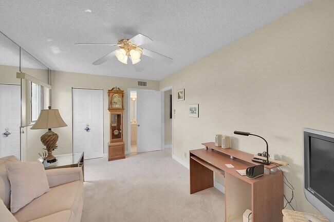 Building Photo - 15461 Lakes of Delray Blvd