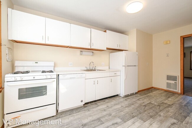Building Photo - 1 br, 1 bath House - 80 Brush Hill Unit 48
