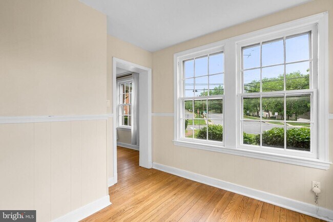 Building Photo - 2200 Windham Ln
