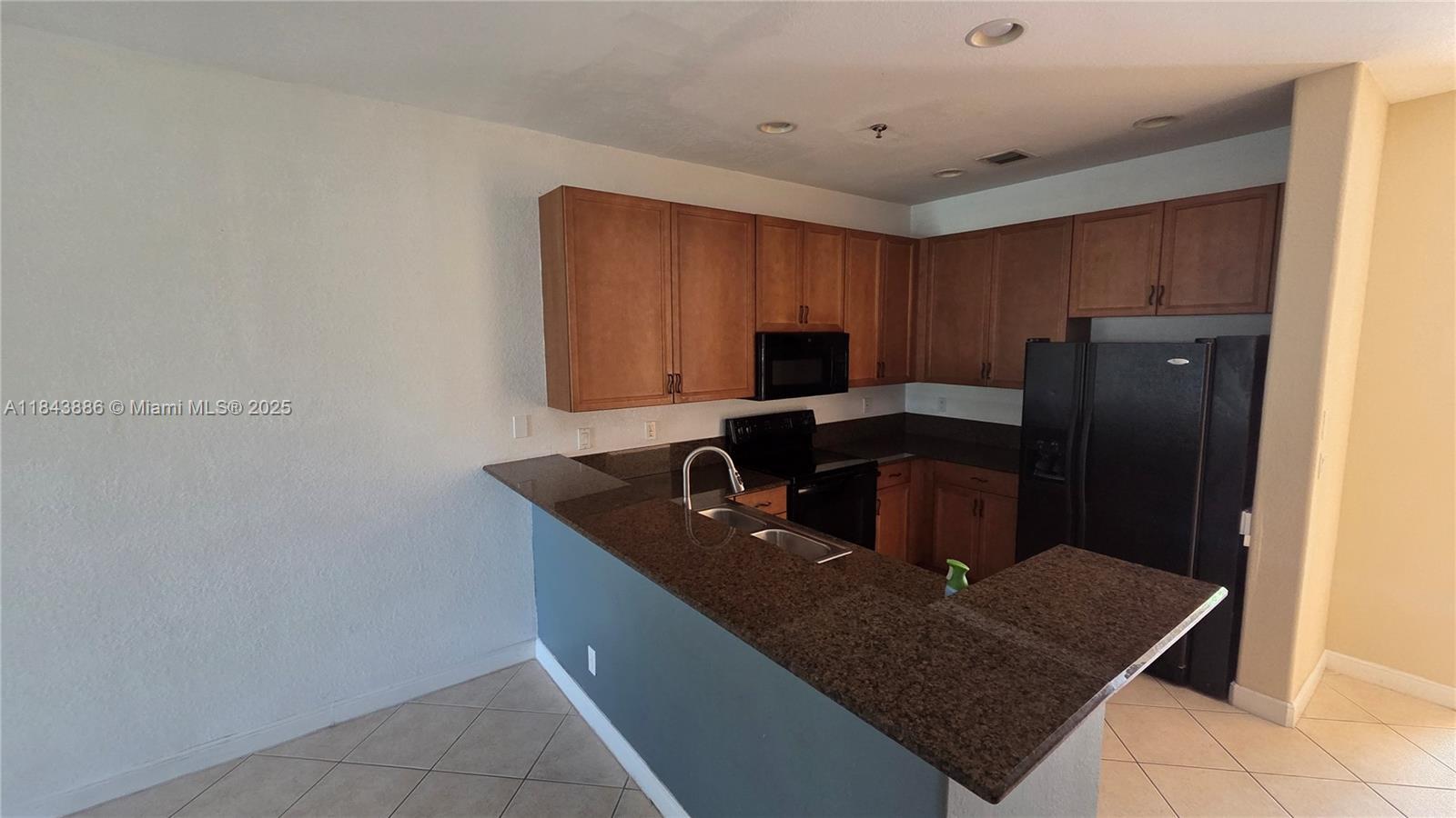 Building Photo - 4605 SW 75th Way