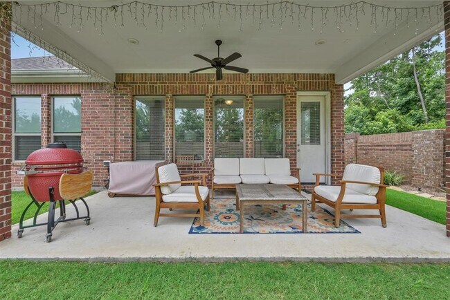 Building Photo - 4205 Grand Oaks Wind