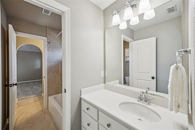 Building Photo - 12537 Winding Hollow Ln