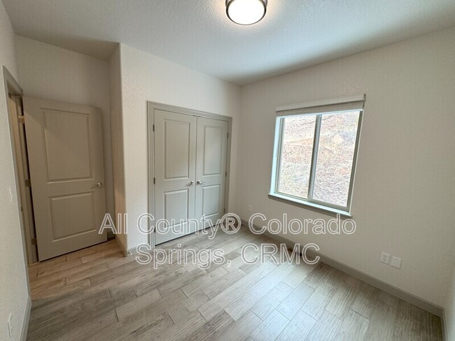 Building Photo - 542 Brecken Ct
