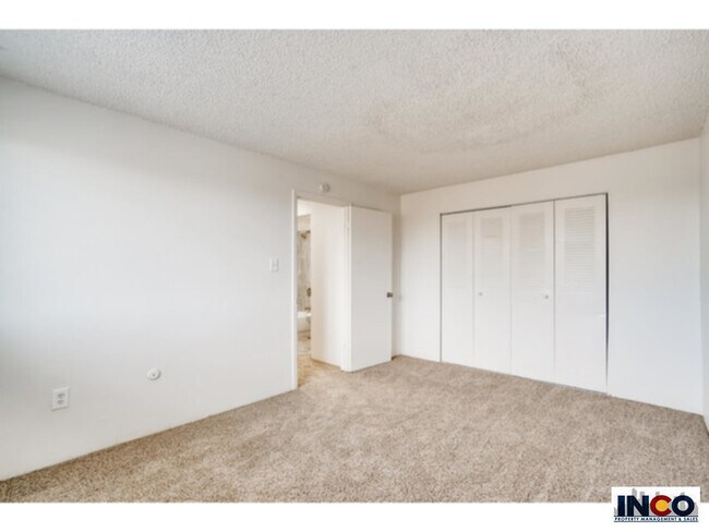 Building Photo - 3670 S Lowell Blvd