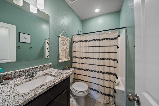 Building Photo - 11947 Sunshine Park Dr N